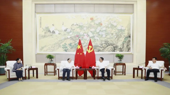 集團黨委書記、董事長石培文一行拜訪定西市委市政府主要領(lǐng)導(dǎo)